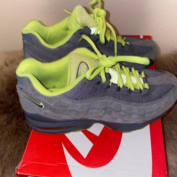 Comfy Air max sneakers - Picture 2 of 3